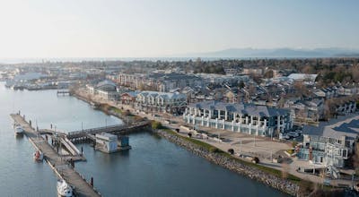 Steveston Waterfront Hotel