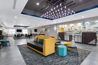 Hotel La Quinta Inn & Suites Tampa Central photo 1
