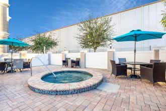 Hotel La Quinta Inn & Suites Tampa Central photo 5