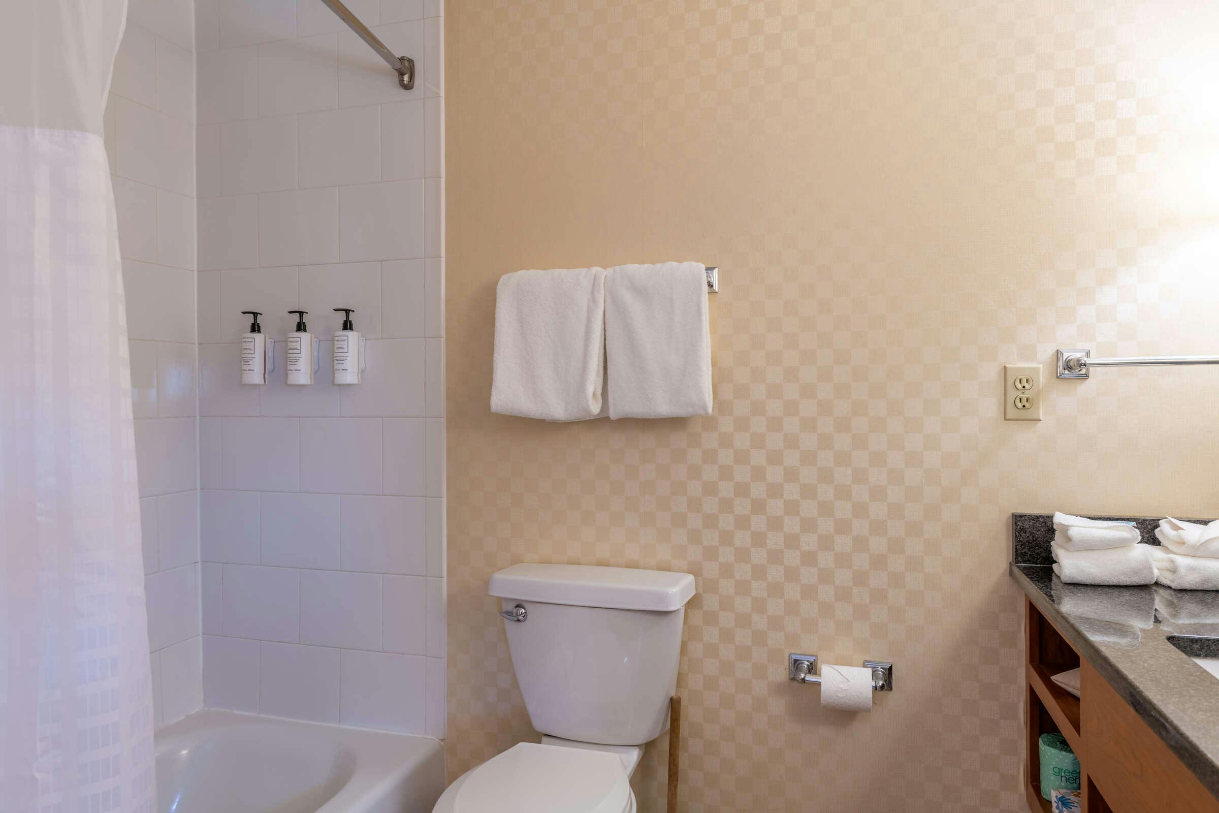 Port Inn and Suites Portsmouth, Ascend Hotel Collection