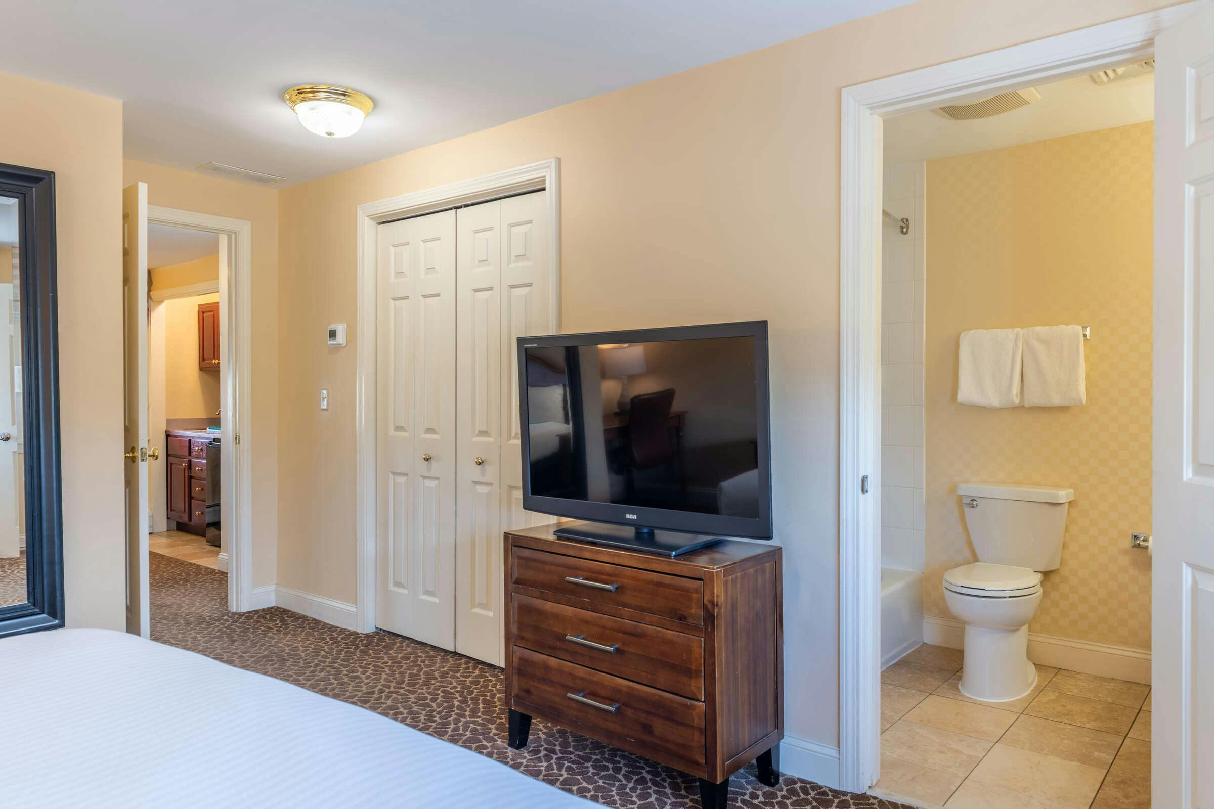 Hotel Port Inn and Suites Portsmouth, Ascend Hotel Collection photo 1