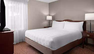 Hotel Larkspur Landing Hillsboro - An All-Suite Hotel photo 3