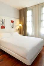Hotel NH Valencia Las Artes photo 4