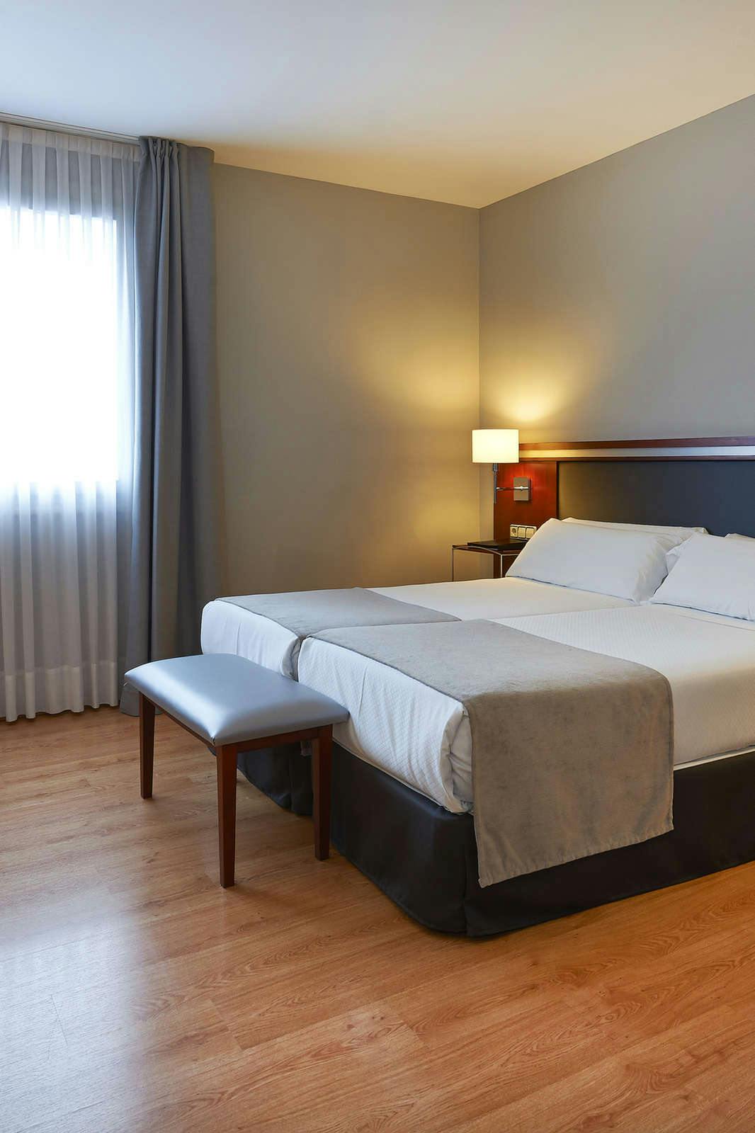 Hotel Hesperia Zubialde photo 2