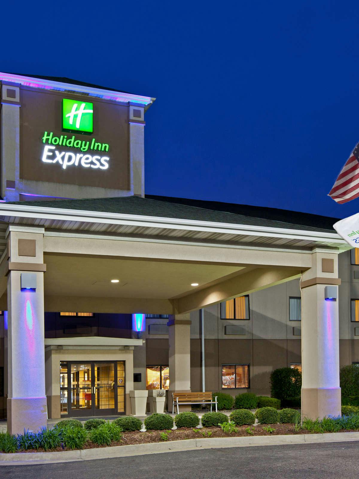 Holiday Inn Express Marshall