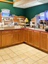 Hotel Holiday Inn Express Marshfield photo 5