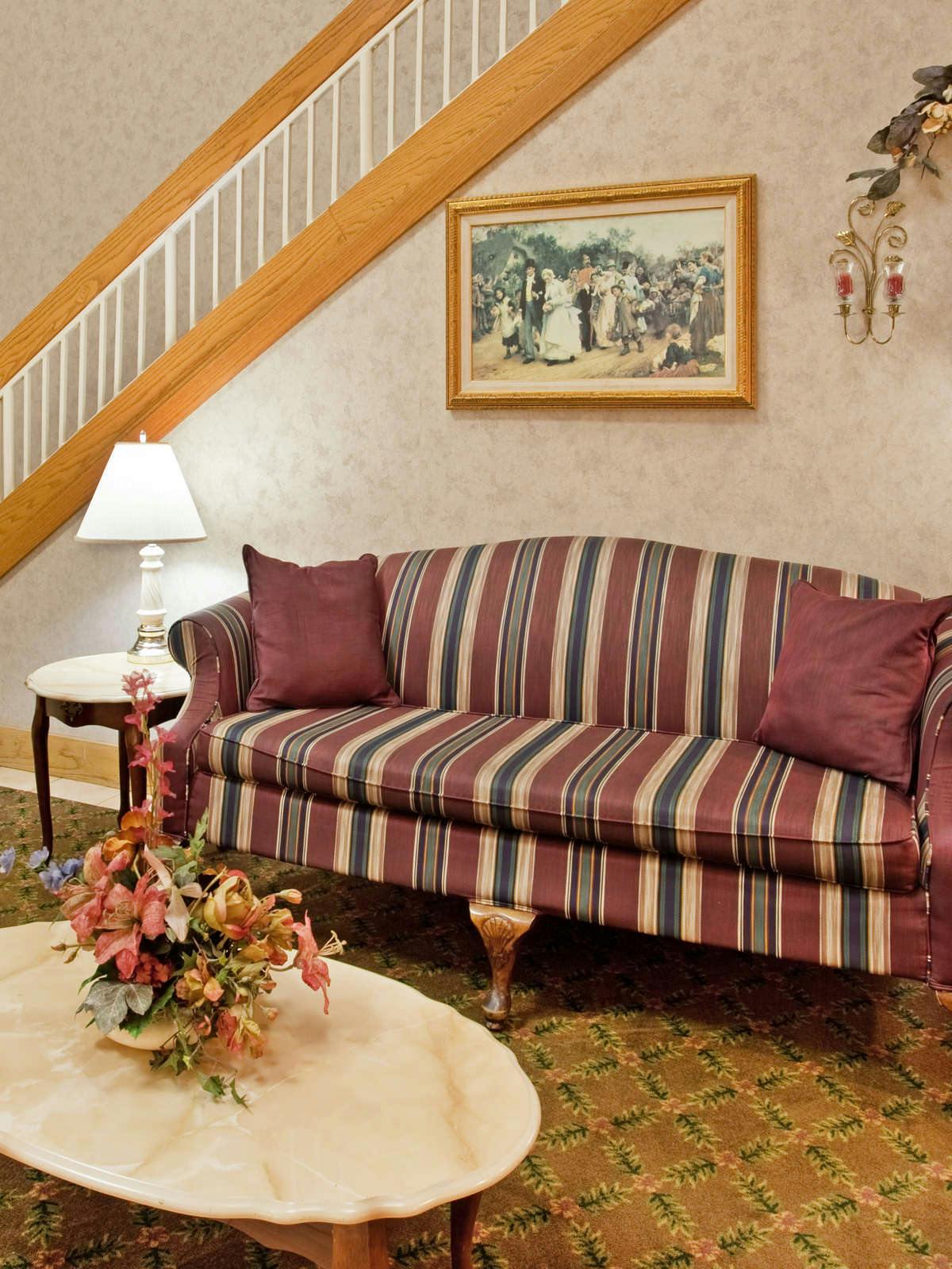 Hotel Holiday Inn Express Marshfield photo 3