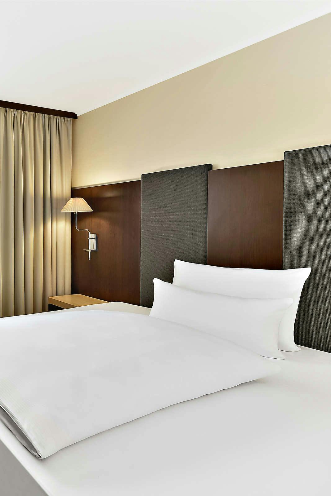 Hotel NH Stuttgart Airport photo 2