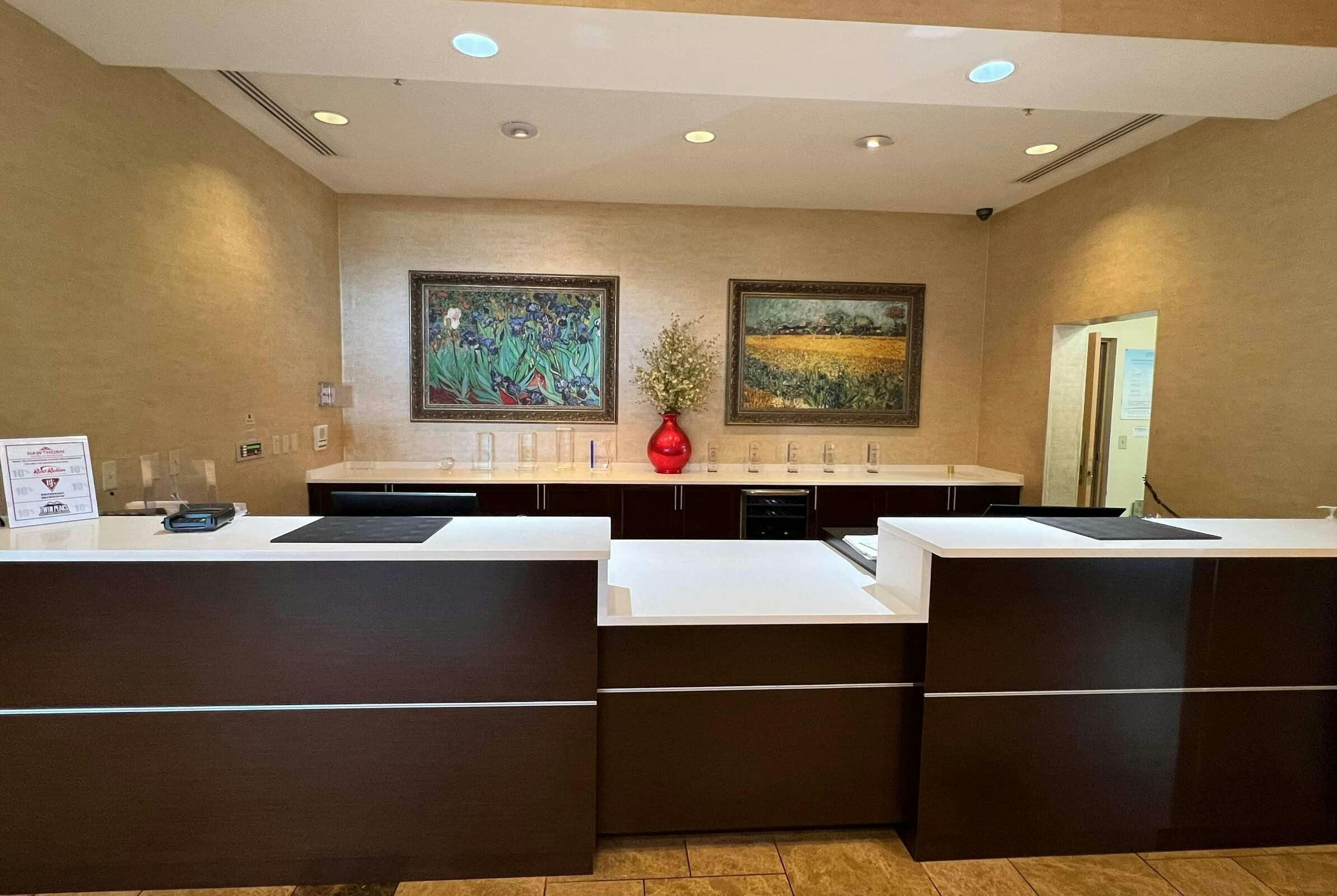 Hotel Hawthorn Palm Beach Airport photo 1
