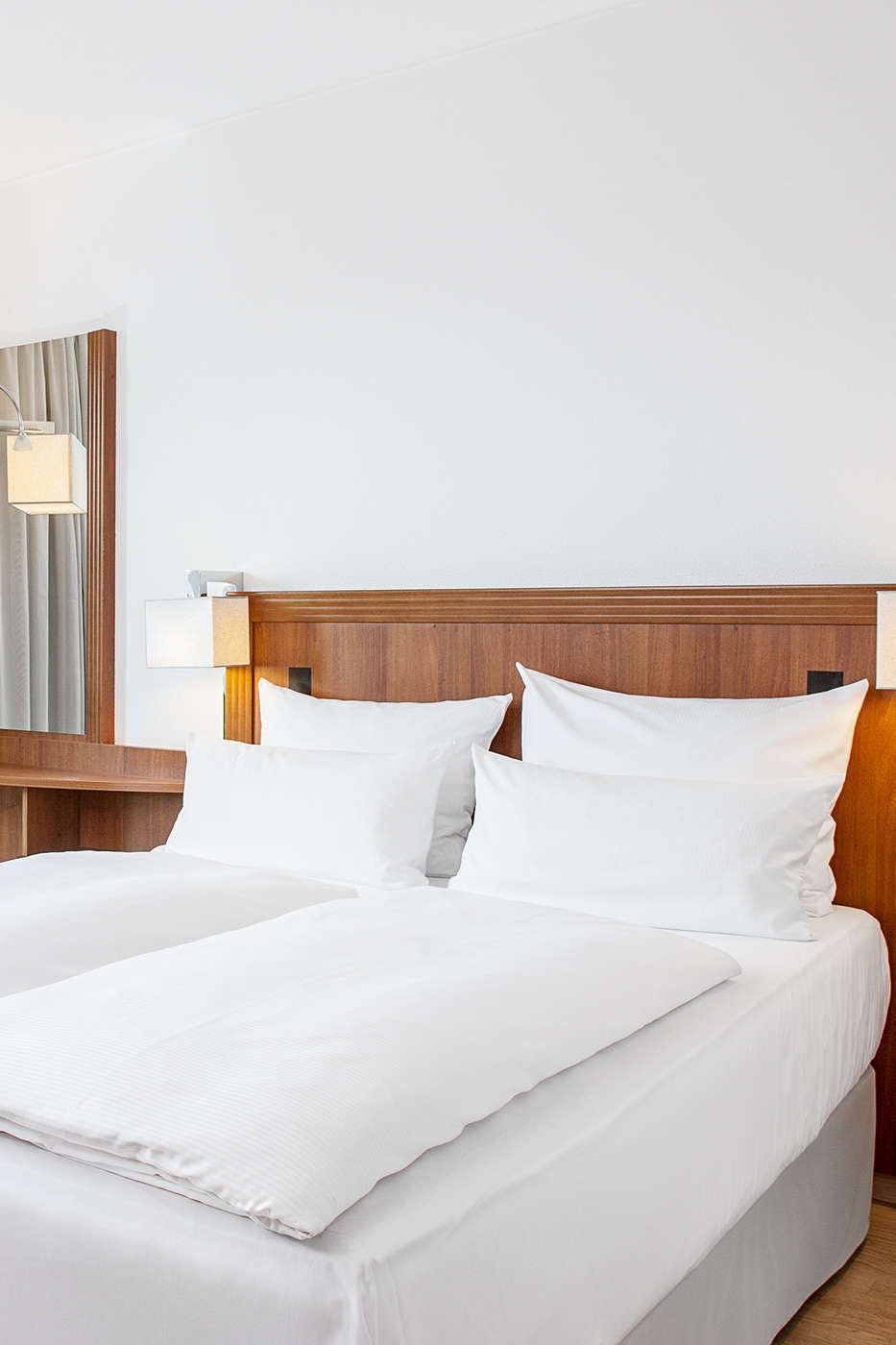 Hotel NH Hamburg Altona photo 4