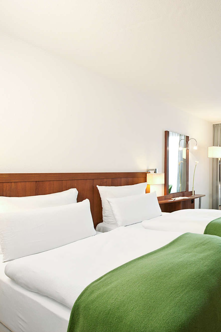 Hotel NH Hamburg Altona photo 1