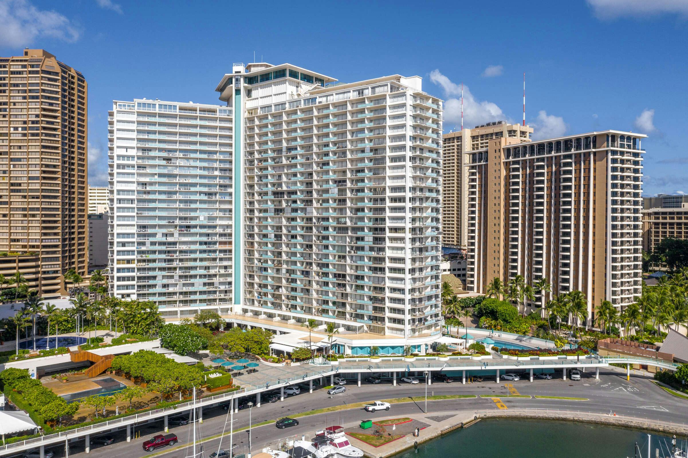 Hotel Ilikai Hotel & Luxury Suites photo 1