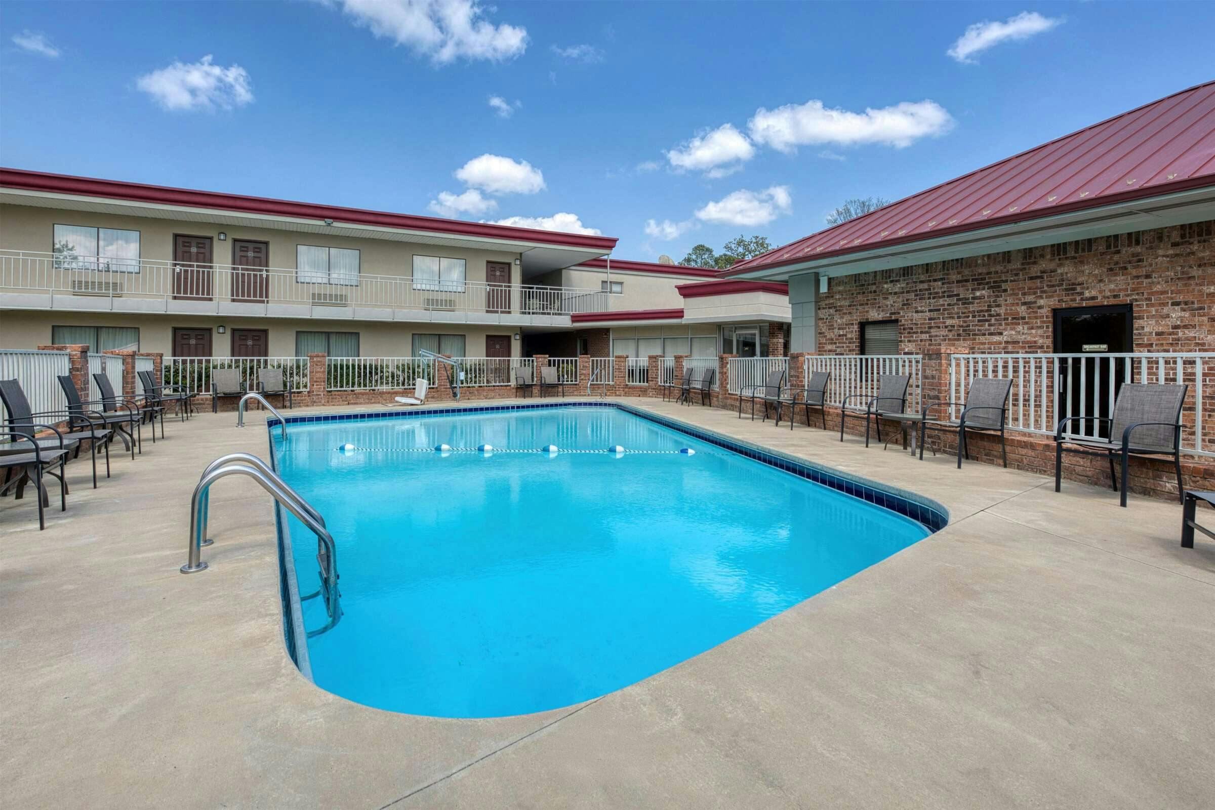 Hotel Best Western Winners Circle photo 1
