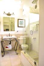 Hotel Crown City Inn photo 4