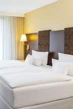 Hotel NH Collection Dresden Altmarkt photo 2