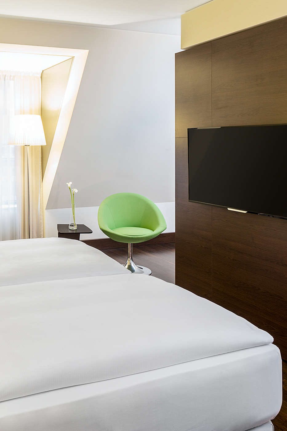 Hotel NH Collection Dresden Altmarkt photo 4