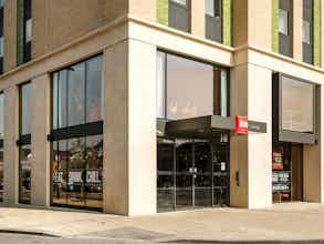 Hotel Ibis Cambridge Central Station photo 3