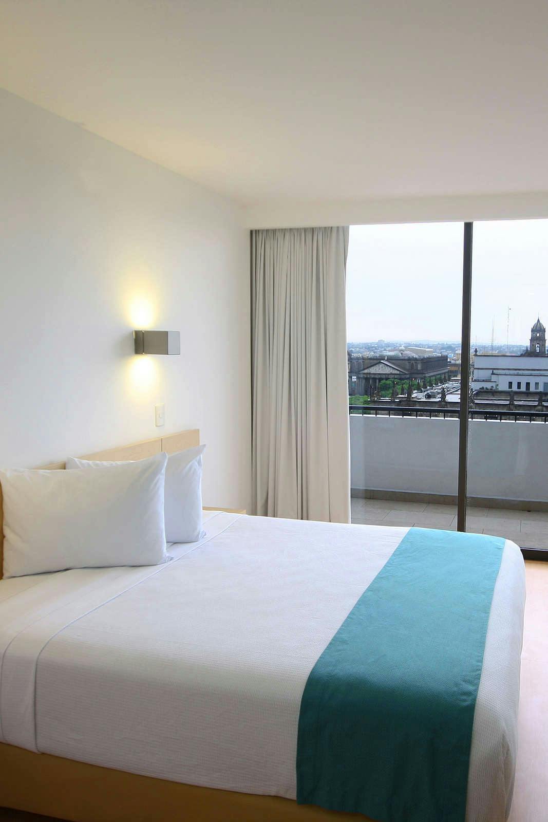 Hotel One Guadalajara Centro Histórico photo 2