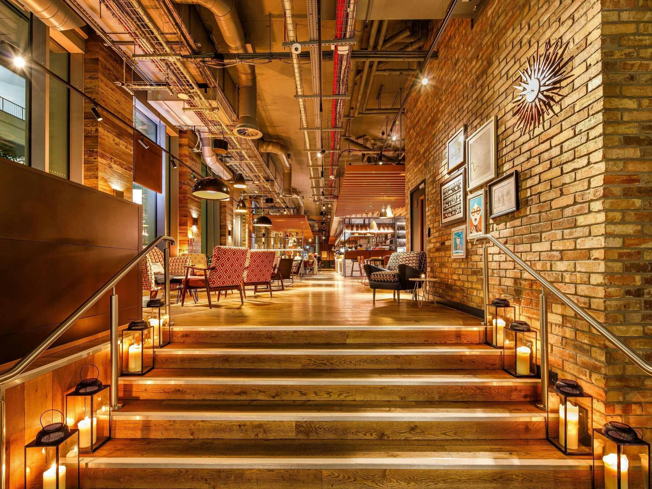 Hotel ibis London Canning Town photo 1