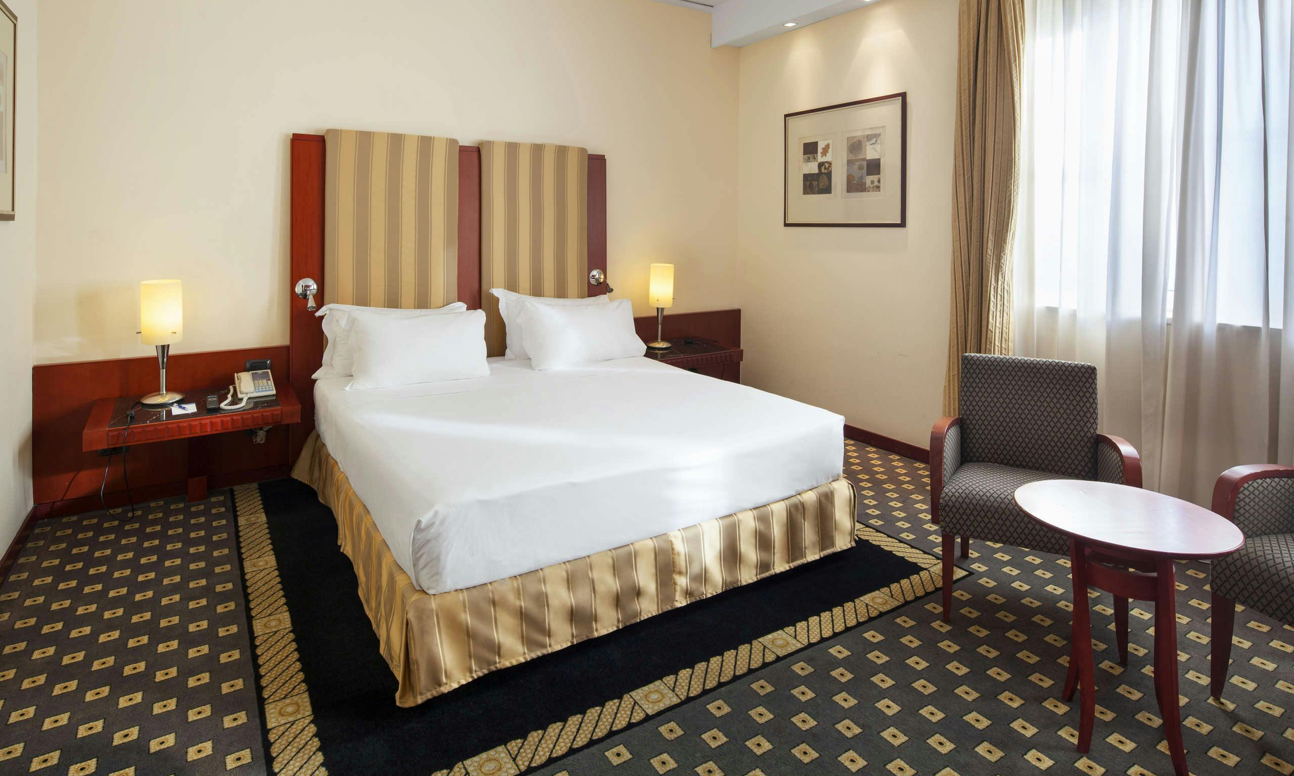 Hotel NH Napoli Panorama photo 2