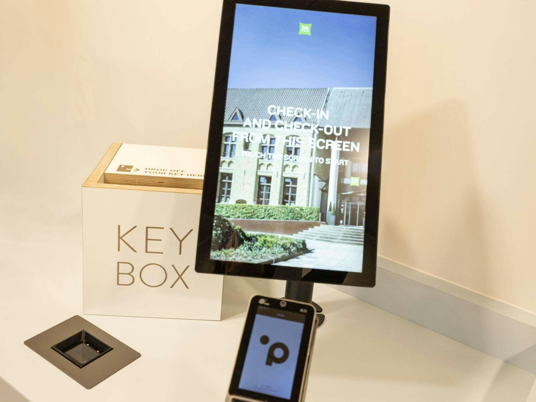 Hotel Ibis Styles Brugge Centrum photo 5