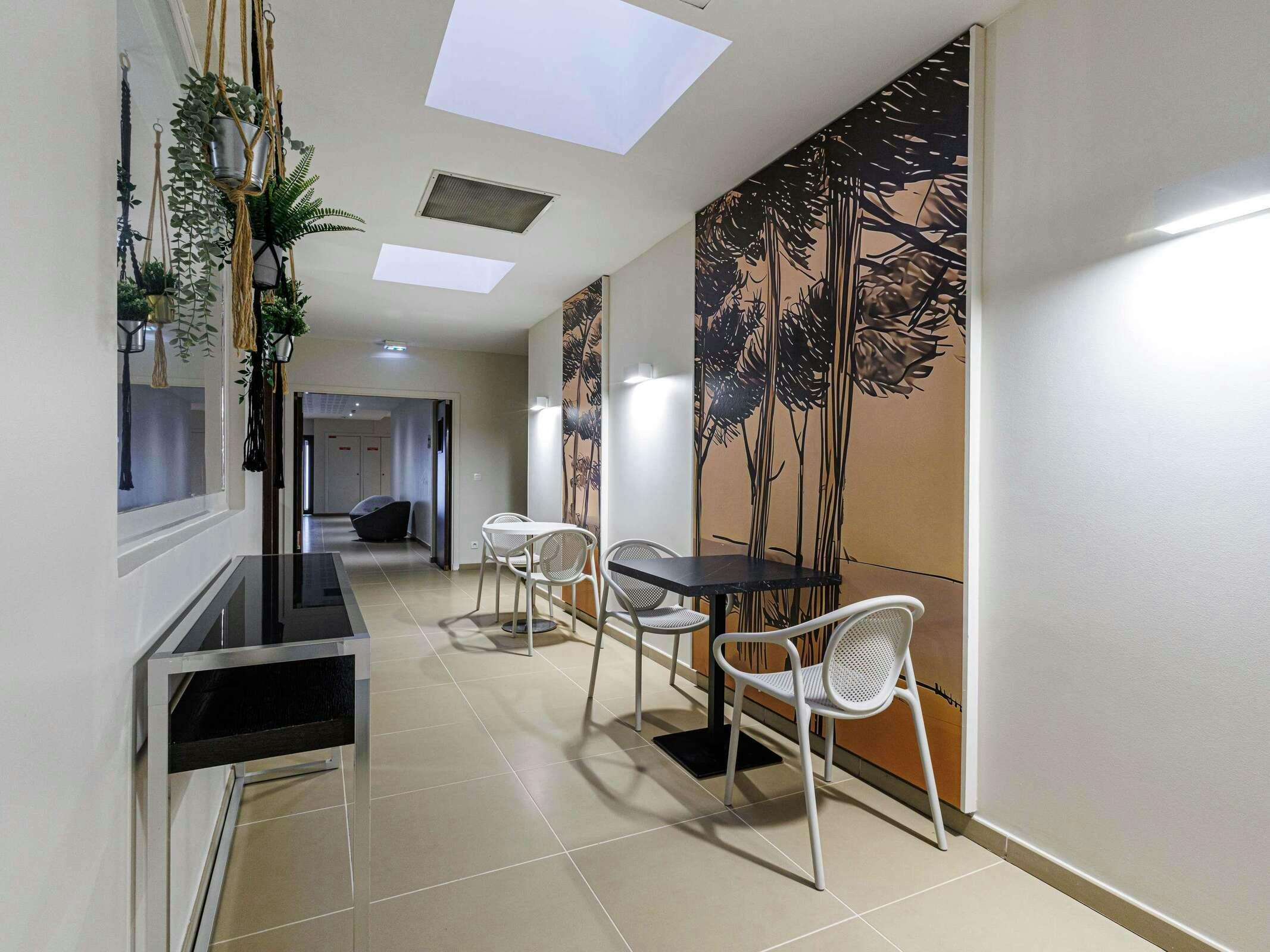 Hotel Aparthotel Adagio Nice Centre photo 5