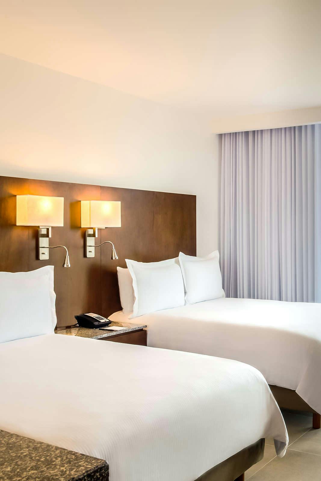 Hotel Fiesta Inn Playa del Carmen photo 4