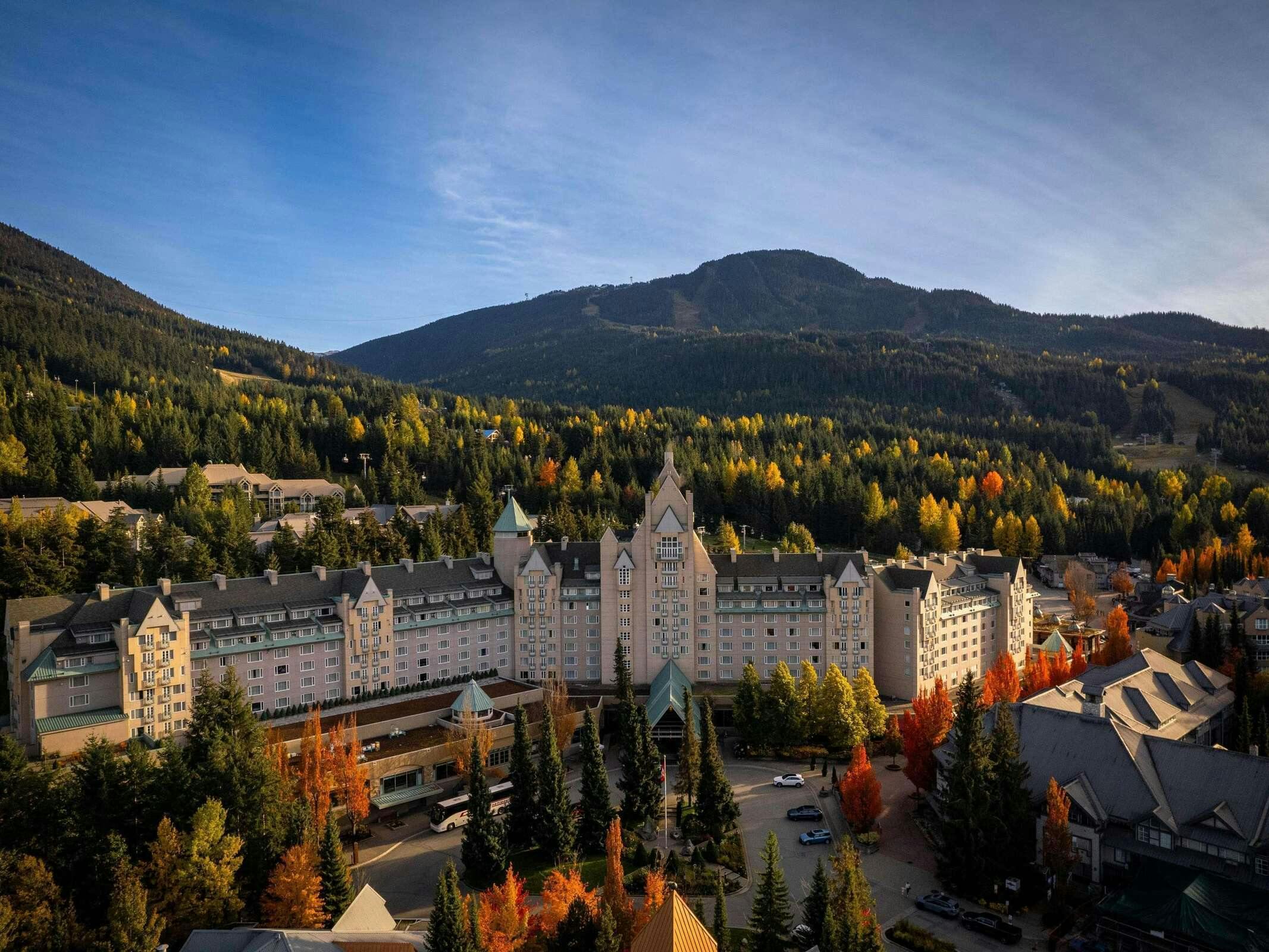 Hotel The Fairmont Chateau Whistler photo 2