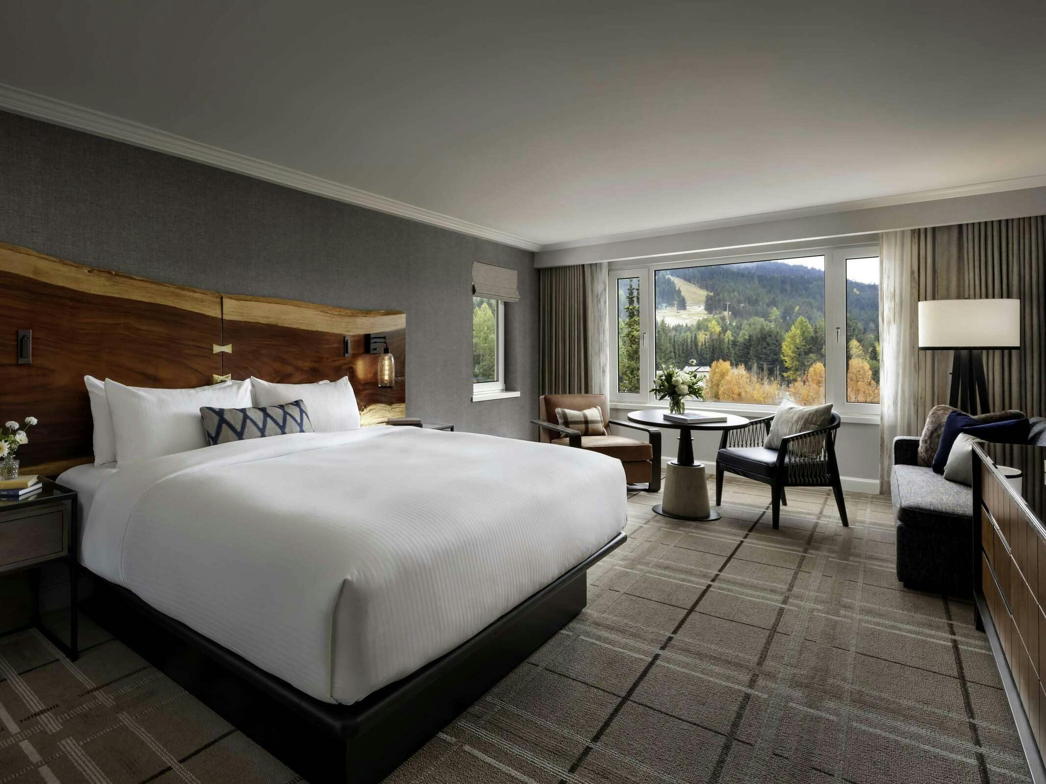 Hotel The Fairmont Chateau Whistler photo 5