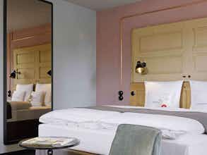 Hotel 25hours Hotel Altes Hafenamt photo 5