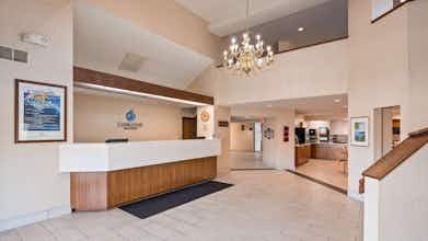 Hotel Charlevoix Inn & Suites Sure Stay Collection By Best Western photo 2
