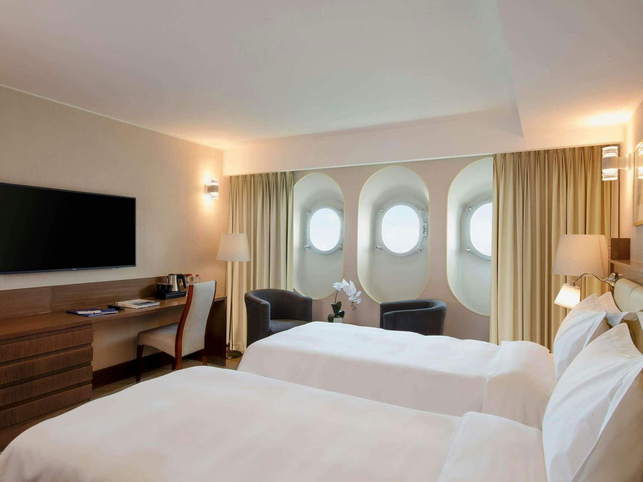 Hotel Queen Elizabeth 2 photo 4