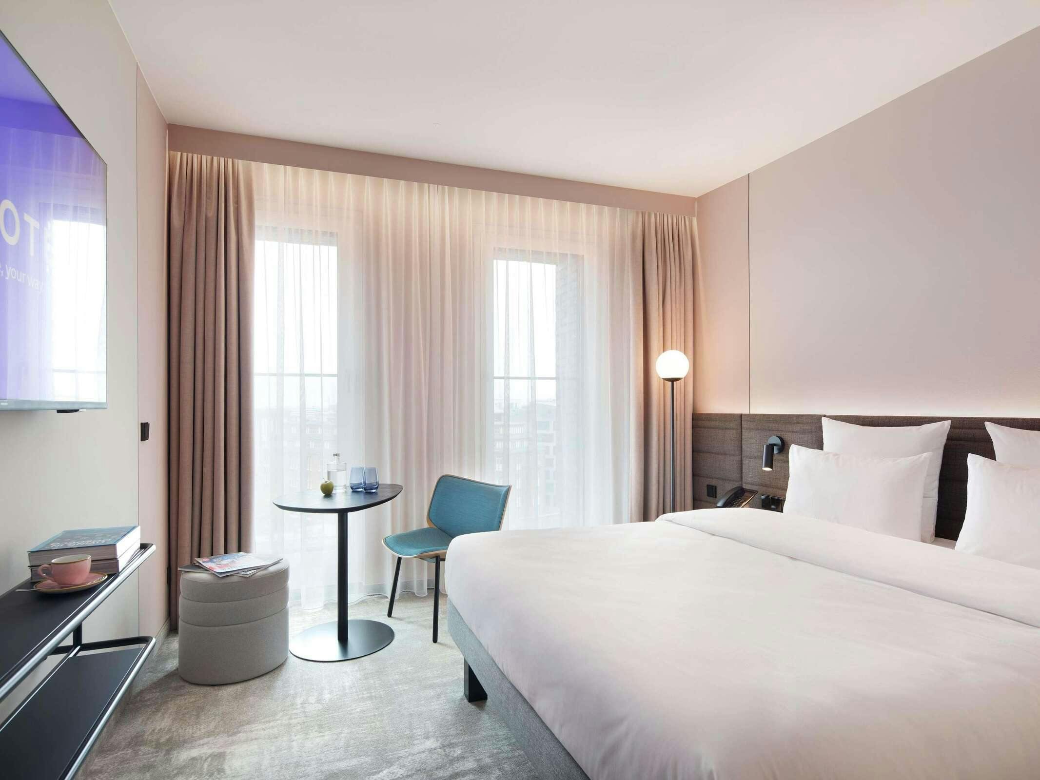 Hotel Novotel Hamburg Central Station photo 1