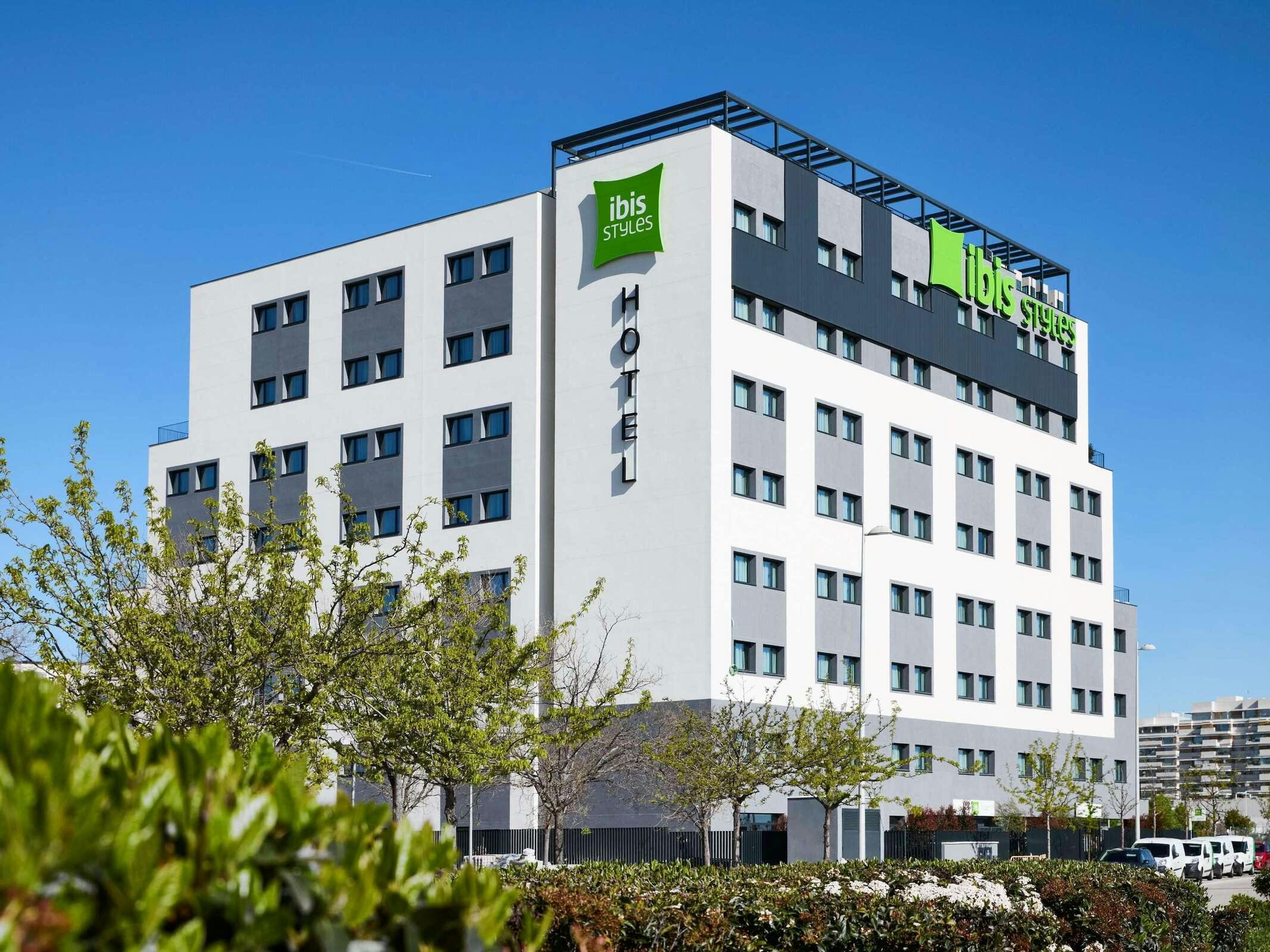 Hotel Ibis Styles Madrid Airport Valdebebas photo 1