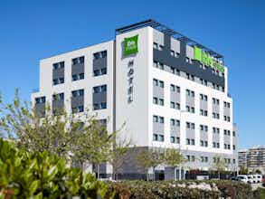 Hotel Ibis Styles Madrid Airport Valdebebas photo 1