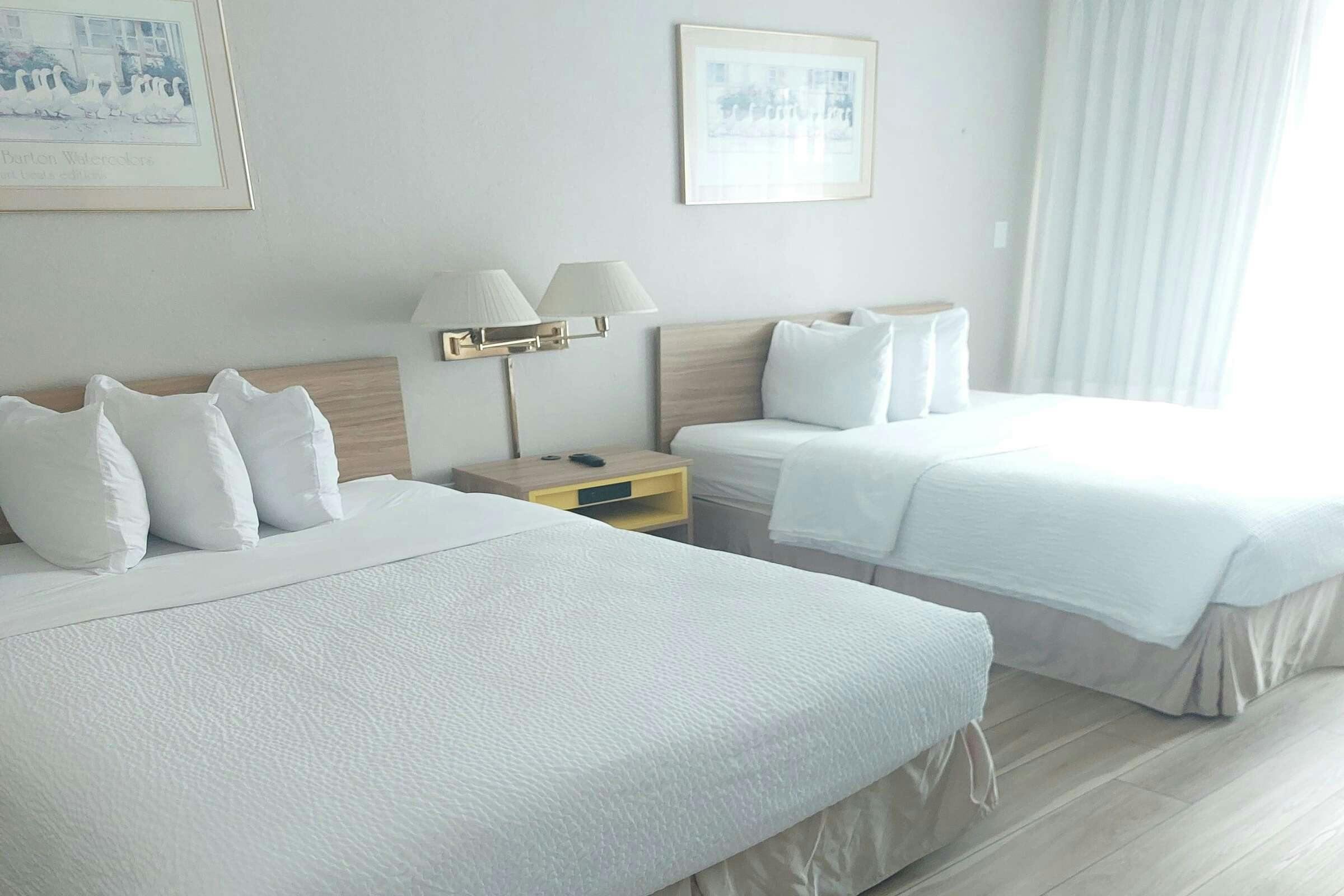 Hotel Days Inn Suites MT View photo 1