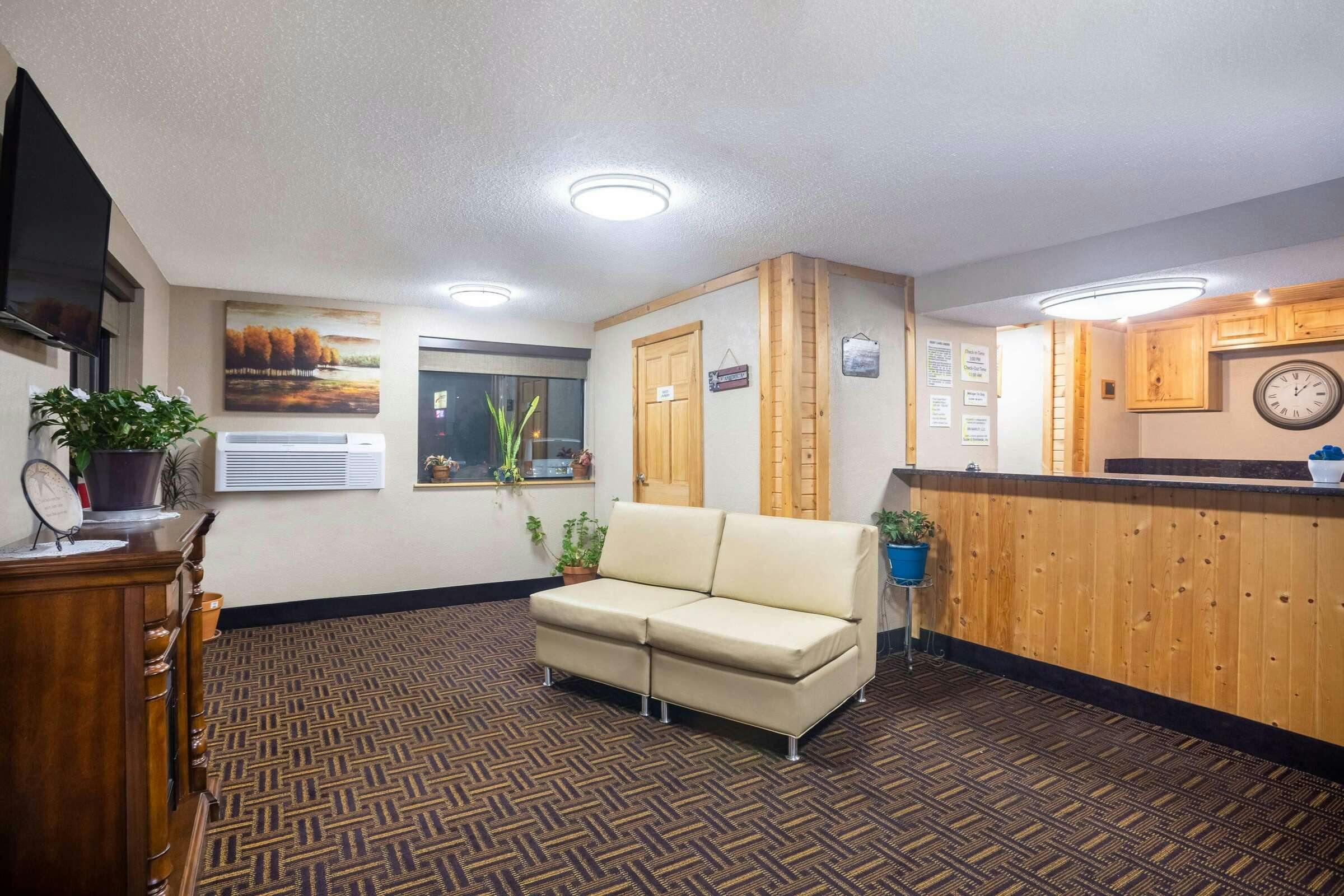 Hotel Super 8 Elkins WV photo 3