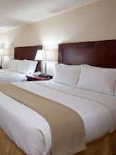 Hotel Holiday Inn Express Meadville photo 1