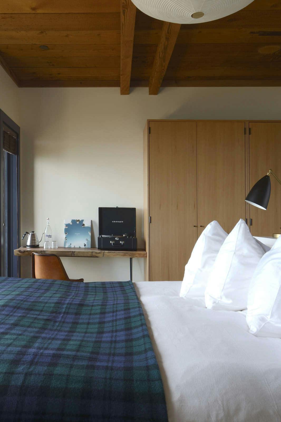 Hotel Timber Cove Resort photo 5