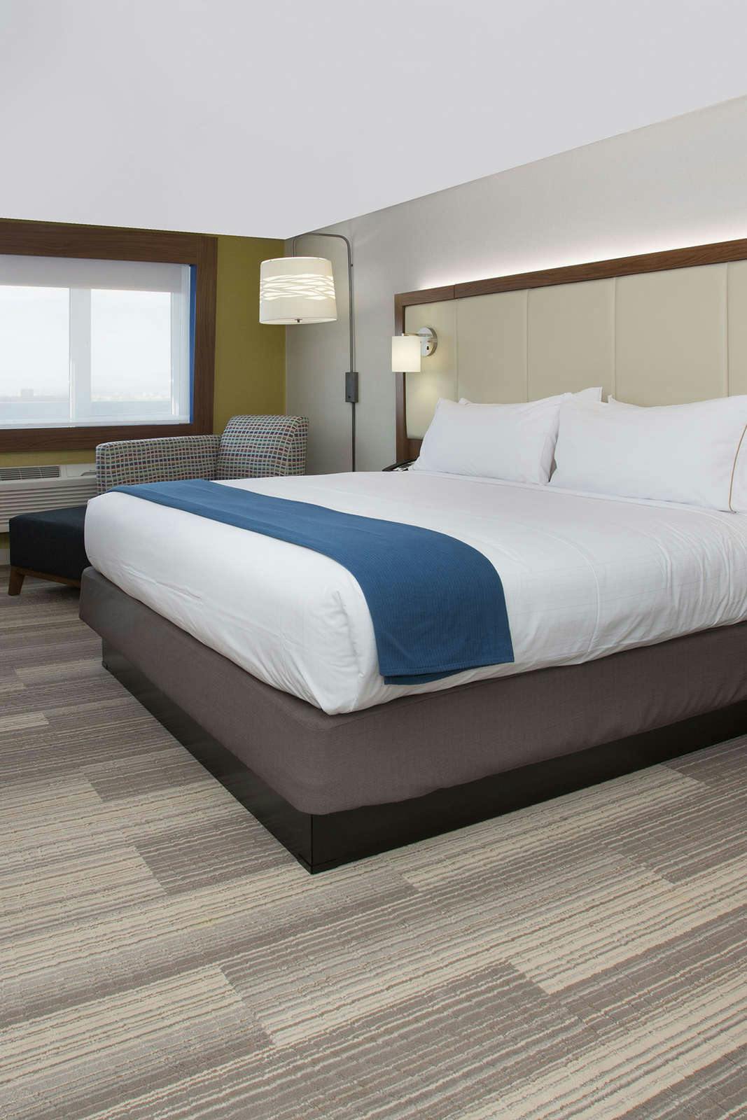 Hotel Holiday Inn Express & Suites Union Gap Yakima Area photo 1