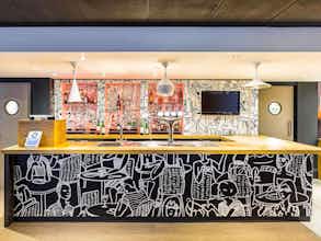 Hotel Ibis Leeds Centre Marlborough Street photo 2