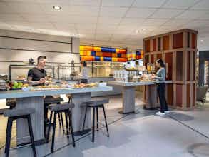 Hotel Novotel Suites Wien City photo 1