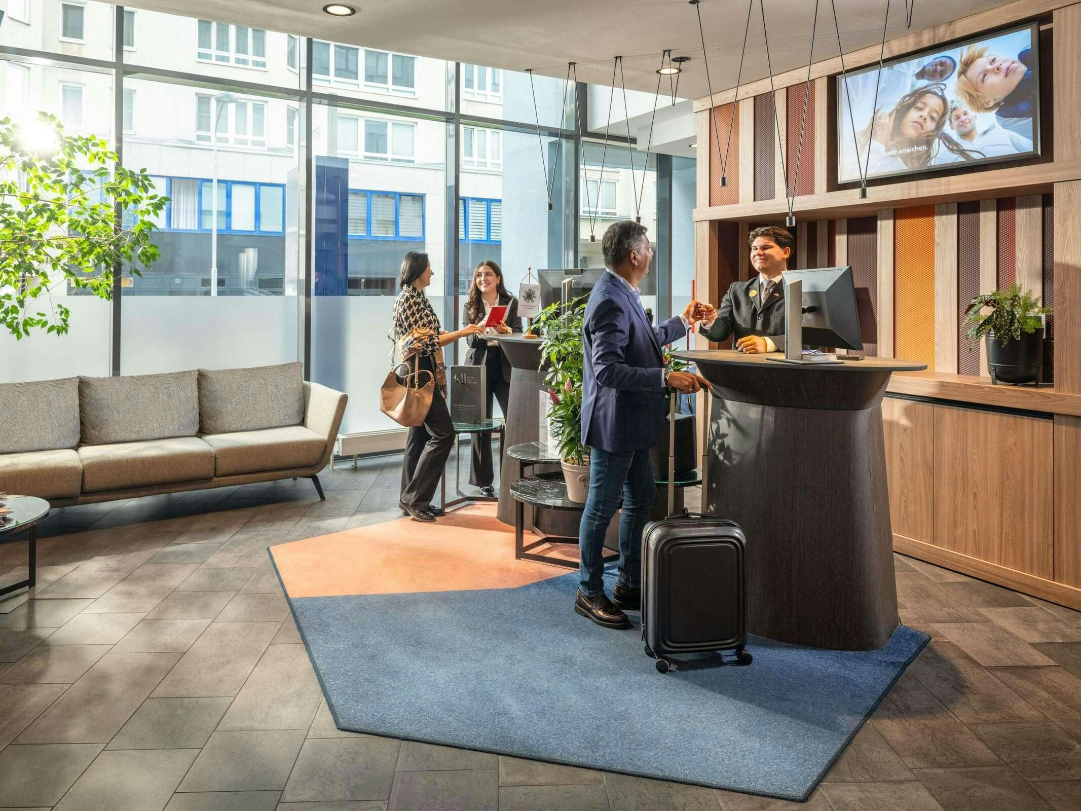 Hotel Novotel Suites Wien City photo 4