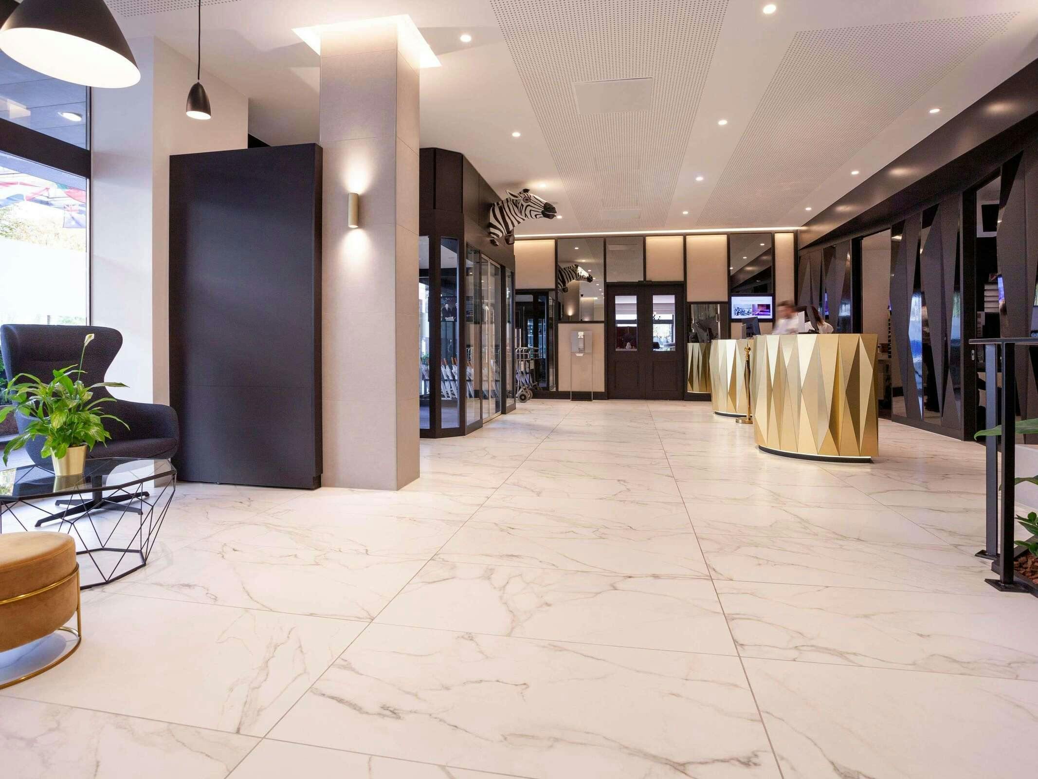 Hotel Mercure Plaza Biel photo 1
