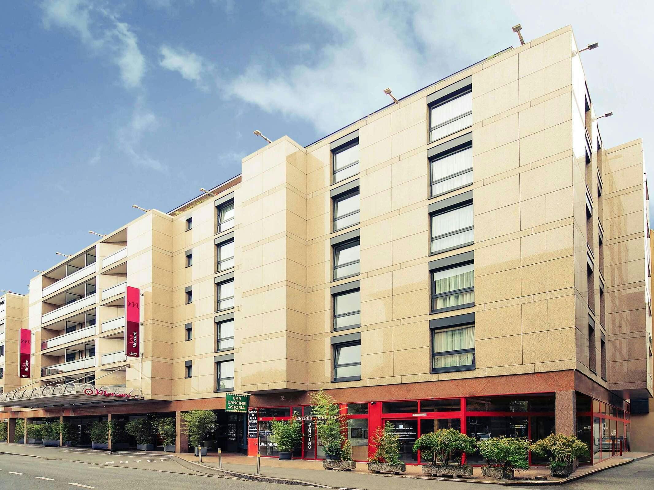 Hotel Mercure Plaza Biel photo 5