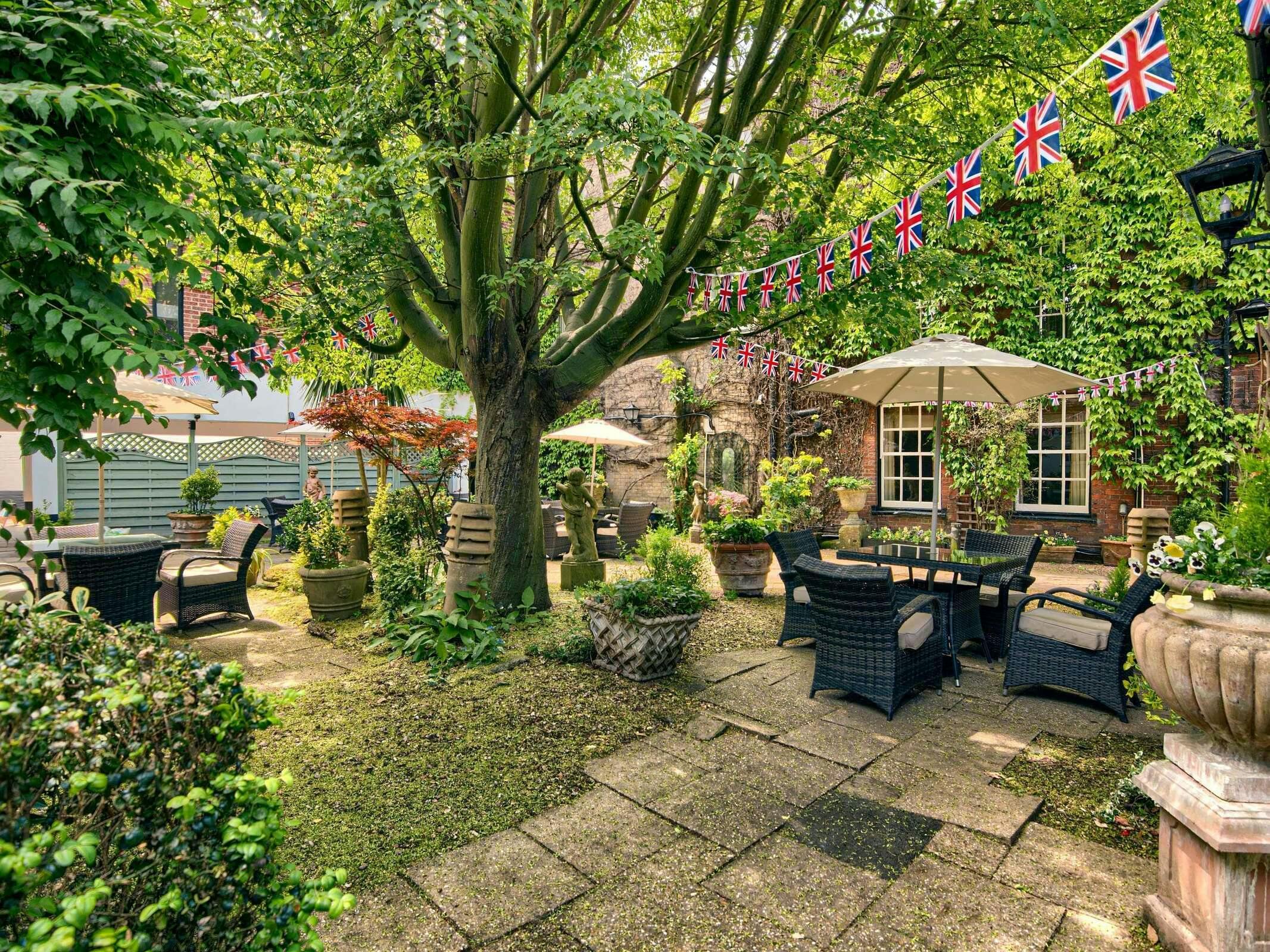 Hotel Mercure Salisbury White Hart Hotel & Apartments photo 3