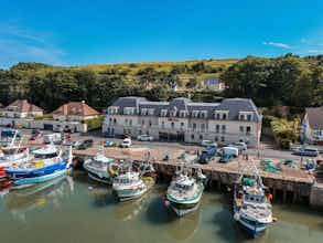 Hotel Ibis Bayeux Port En Bessin photo 1