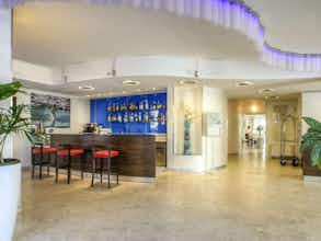 Hotel Mercure Rimini Lungomare photo 2