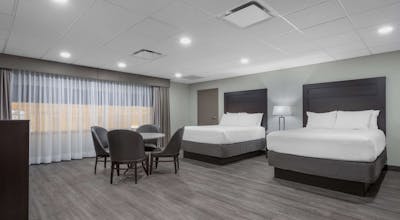 Best Western Plus Port O'Call Hotel
