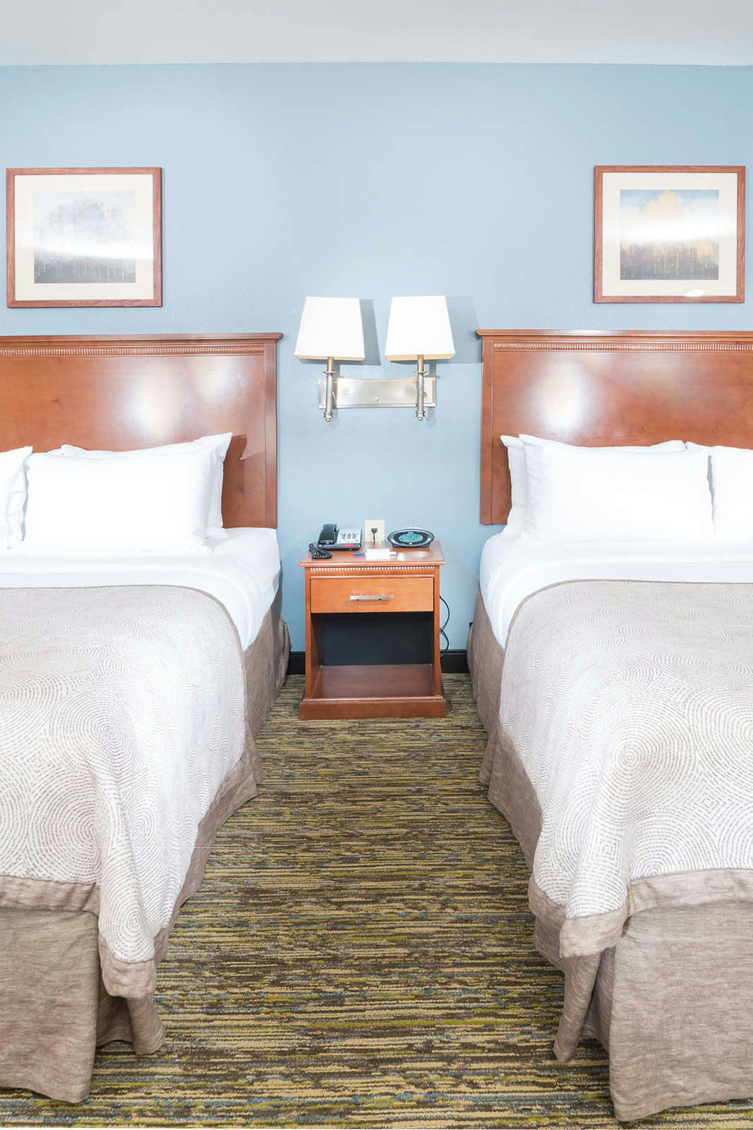 Hotel Candlewood Suites Wake Forest photo 2